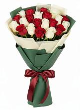 Букет Микс из красных и белых роз в Сухой Буйволе