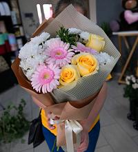 Букет цветов из:  Герберы, Розы и Хризантемы в Сухой Буйволе