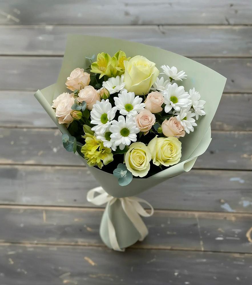 Букет цветов из: Альстромерии, Розы и Хризантемы в Сухой Буйволе