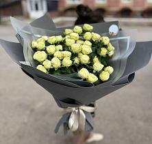 Букет Белые кустовые розы Солинеро в Сухой Буйволе