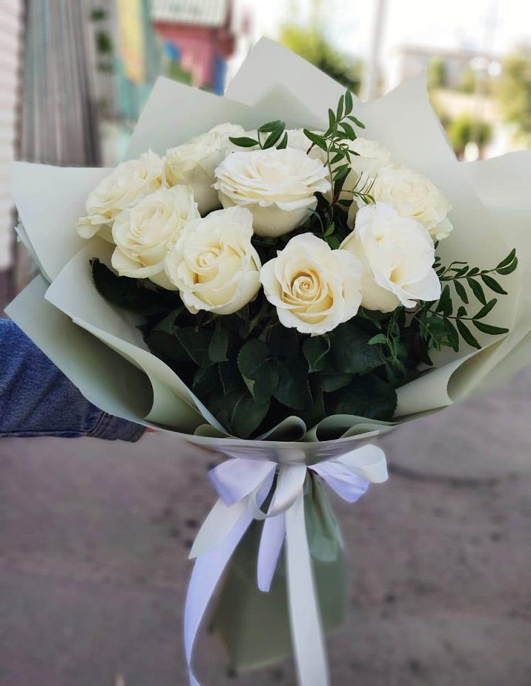 Букет Белые розы Проуд в Сухой Буйволе