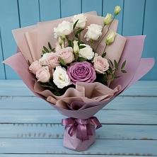Букет цветов из:  Розы и Лизиантусы в Сухой Буйволе