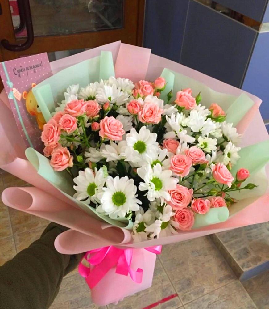 Букет цветов из: Розы и Хризантемы в Сухой Буйволе