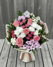 Букет цветов из:  Альстромерии, Гвоздики, Розы и Хризантемы в Сухой Буйволе