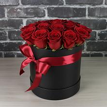 Цветочная композиция из Розы в шляпной коробке в Сухой Буйволе