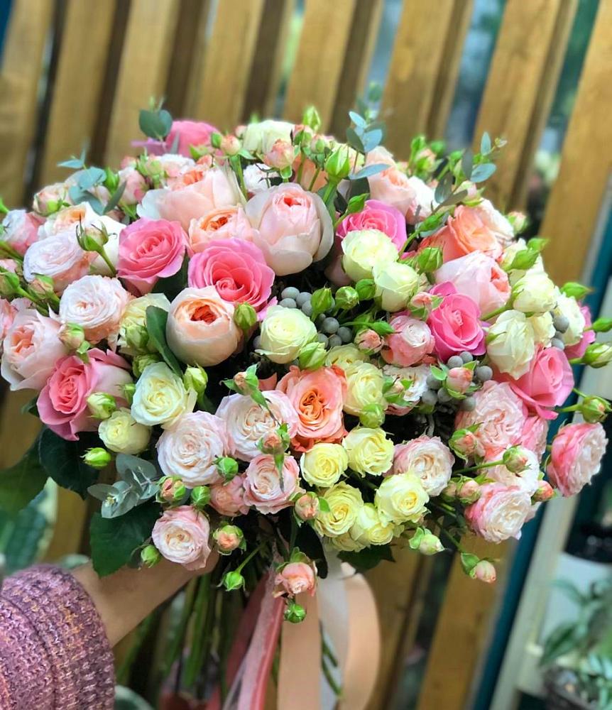 Букет цветов из: Розы в Сухой Буйволе