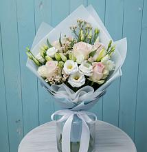 Букет цветов из:  Розы и Лизиантусы в Сухой Буйволе
