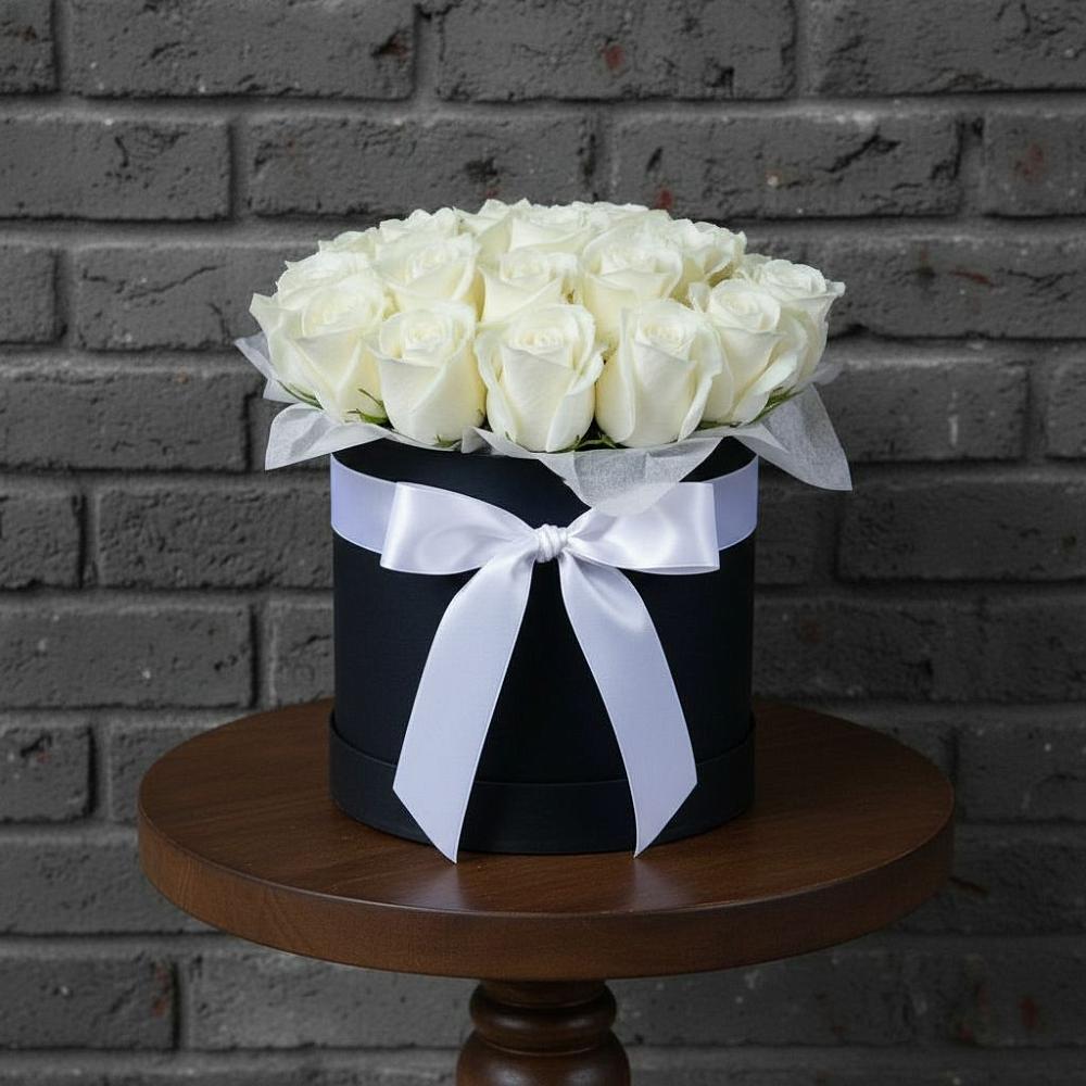 Цветочная композиция из Розы в шляпной коробке в Сухой Буйволе