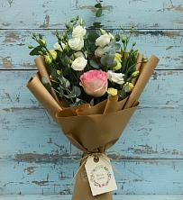 Букет цветов из:  Розы и Лизиантусы в Сухой Буйволе