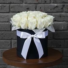 Цветочная композиция из Розы в шляпной коробке в Сухой Буйволе