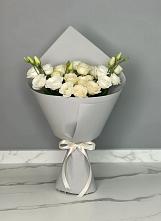 Букет цветов из:  Розы и Лизиантусы в Сухой Буйволе